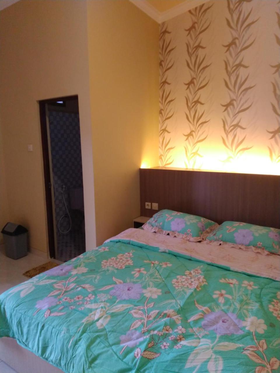 R3 Brawijaya Homestay Banyuwangi  Exterior foto