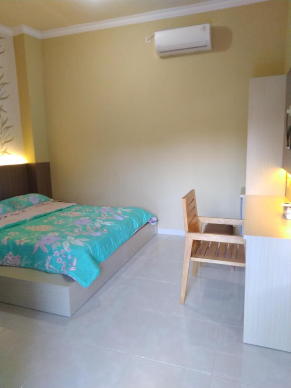 R3 Brawijaya Homestay Banyuwangi  Exterior foto