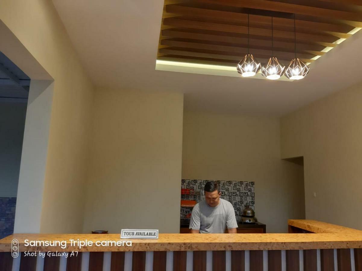 R3 Brawijaya Homestay Banyuwangi  Exterior foto