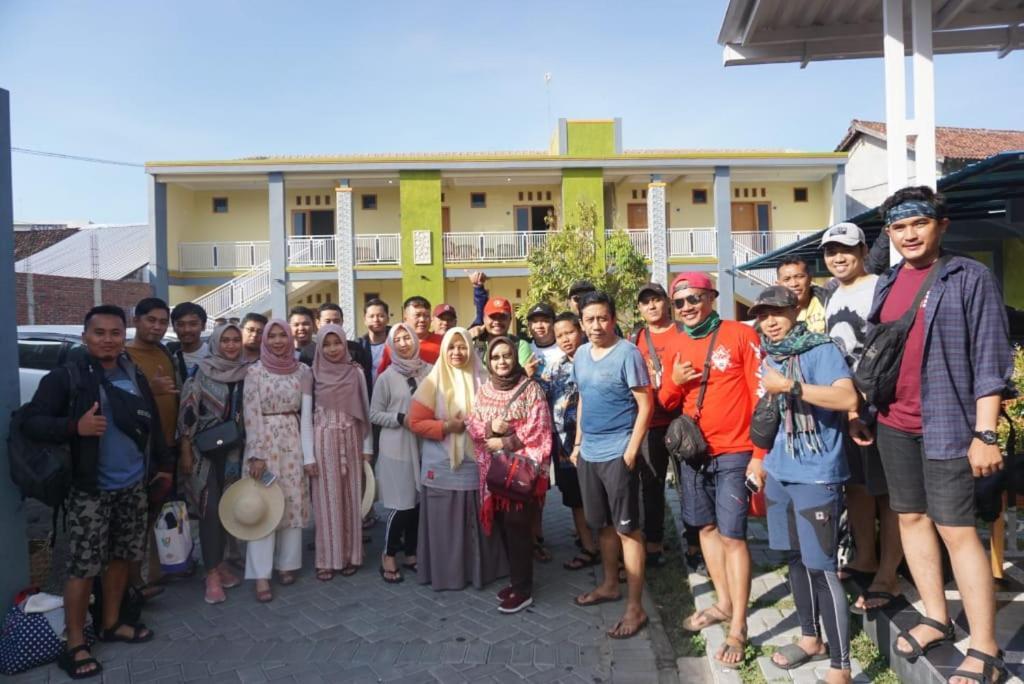 R3 Brawijaya Homestay Banyuwangi  Exterior foto